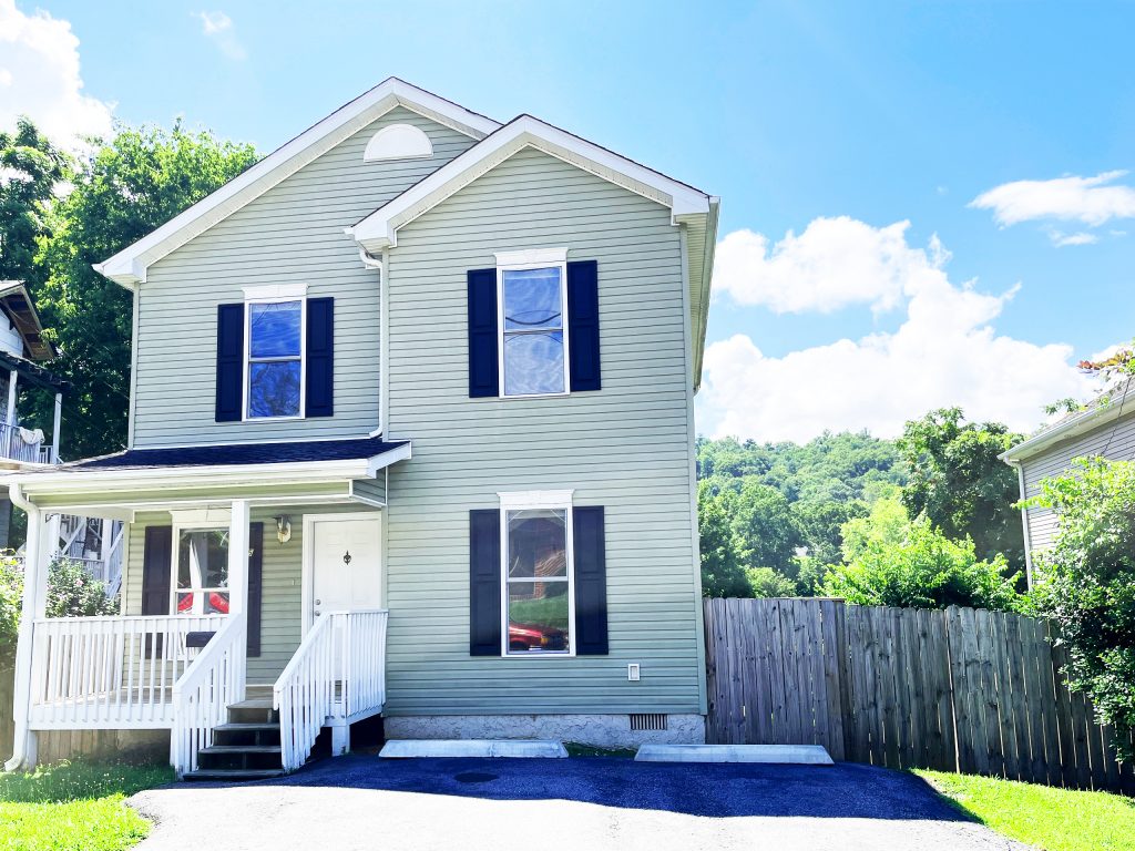 25-Ridge-St-01